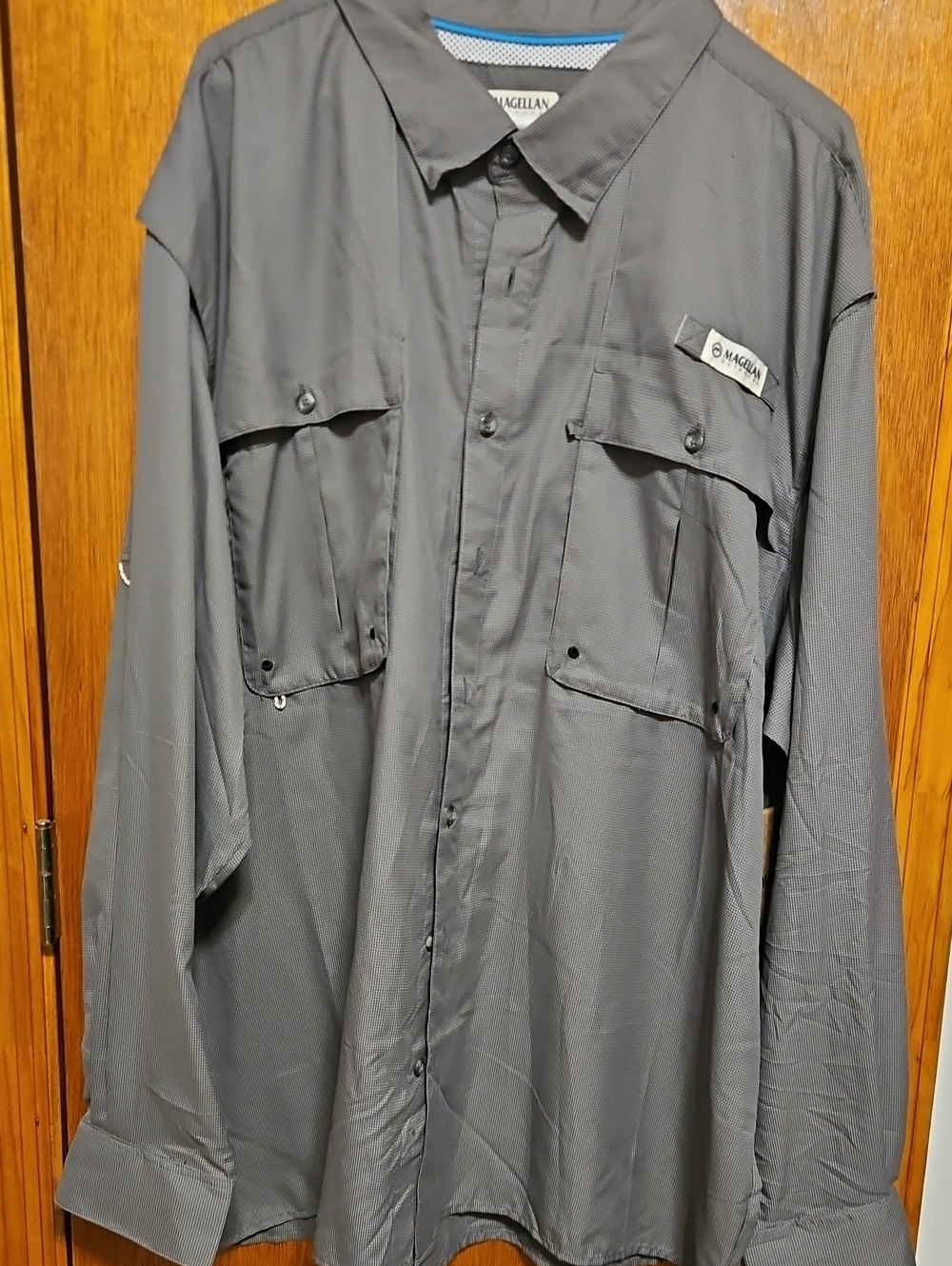 Magellan Outdoors Men's Charcoal Lightweight Button-Front Fishing Shirt